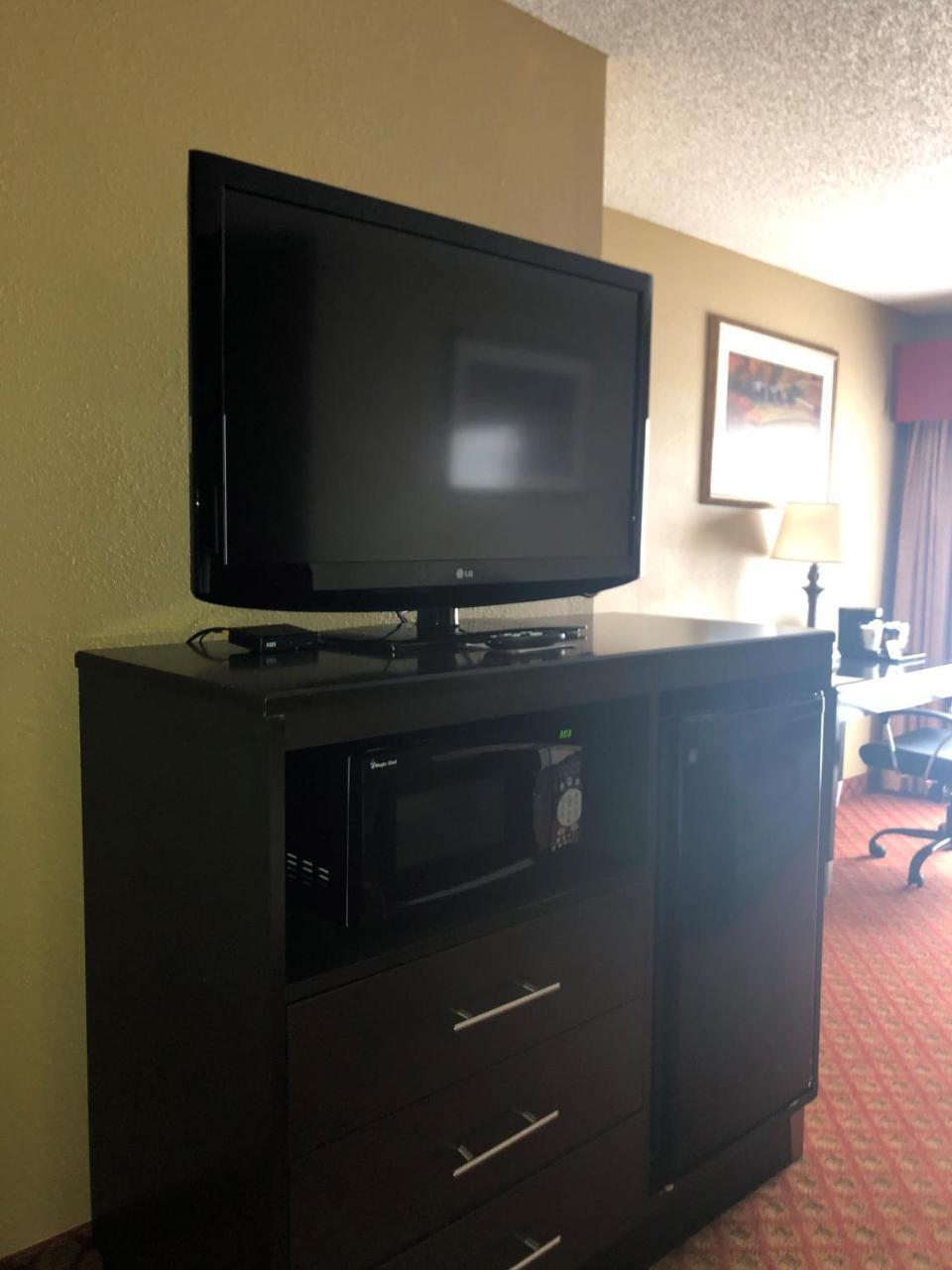 Broadway Inn & Suites Oklahoma City Exteriör bild