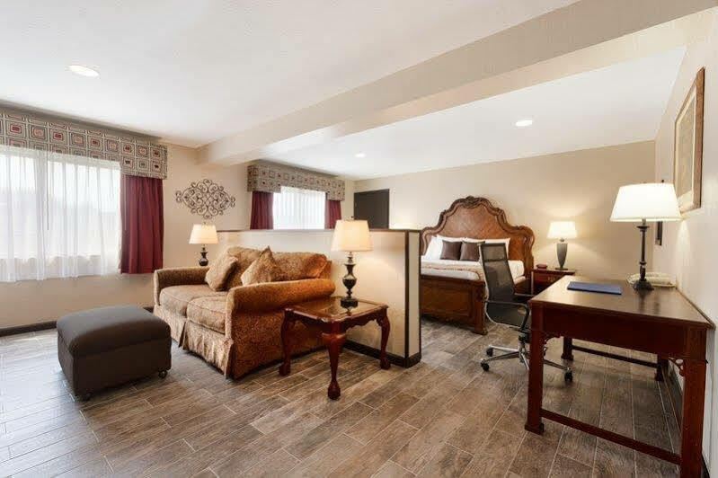 Broadway Inn & Suites Oklahoma City Exteriör bild